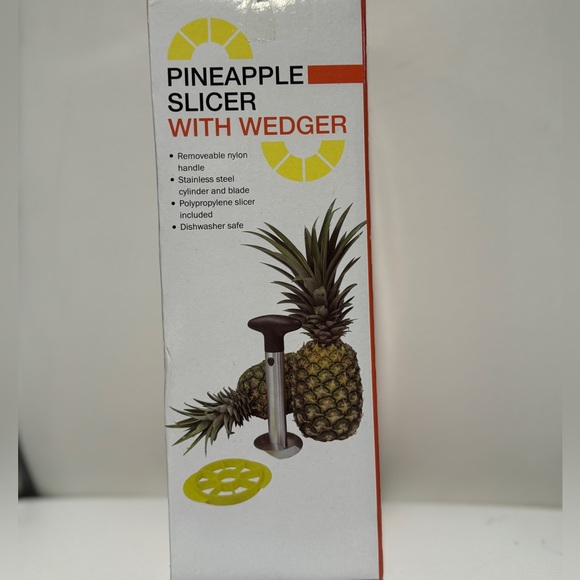 Pineapple slicer with wedger - Picture 2 of 3